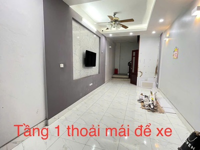 Cho thuê nhà phố khương trung, 40m2, 5 tầng, 4 ngủ, ở nhóm 7 người, vp, c.ty 0