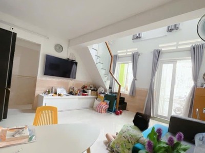 Nhà đẹp hải châu, gần chợ mới, sẵn dòng tiền chỉ 2 tỷ 68 1