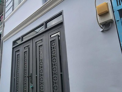Vip quận 7 - nhà 2 tầng, 2pn,2wc,nhỉnh 3 tỷ - sổ hồng riêng - ngay trung tâm quận 7 - cách quận 1 0