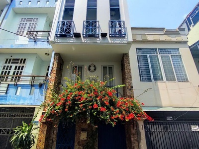 Bán chdv - mt quận 7 - 5 tầng - 9pn - 9wc ngỏ vào 10m - giá 13,7 tỷ 0