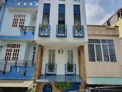 Bán chdv - mt quận 7 - 5 tầng - 9pn - 9wc ngỏ vào 10m - giá 13,7 tỷ 1