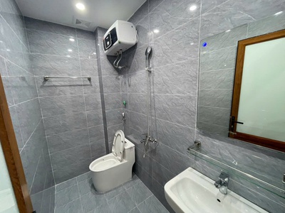Cho thuê nhà mới 100 Văn Cao, 8 p.ngủ khép kín  90m2 . 1