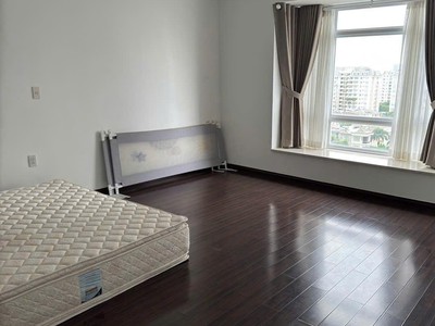 Giá tốt- bán căn hộ riverside - phú mỹ hưng - 180m2- full nội thất - giá 16 ty tl 4