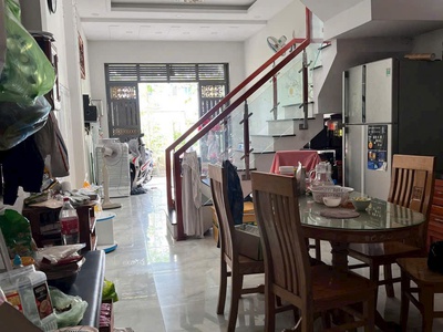 Chỉ 4,35 tỷ   nhà 2 tầng đúc kiên cố   hxh 8m huỳnh thị hai   q.12 2