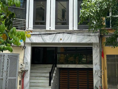 Cho thuê nhà riêng ngõ 156 võ chí công -30tr-170m2- 4 tầng cực chất 1
