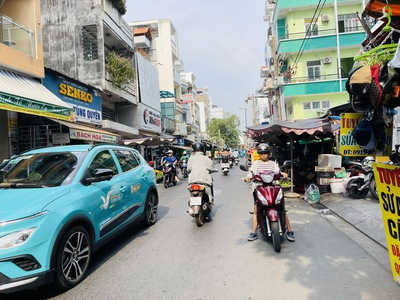 Bán nhà chdv - ung văn khiêm- ô tô đậu cửa - 84m2 - 3 tầng - 9 phòng - dt 40 tr/ tháng khoán - a4 - 0