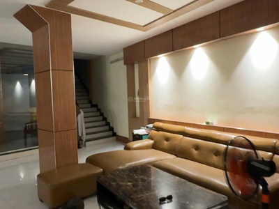 Bán nhà mặt phố kế bên đường trần hưng đạo, 37,5 tỷ, 116,2m2, đẹp, nhiều tiện ích, chính chủ 4
