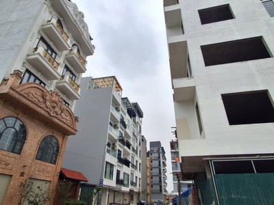 Bán nhà tái định cư ngọc thụy 47m, 7 tầng, giá 20 tỷ 500 triệu, đường 12m, rất đẹp 0