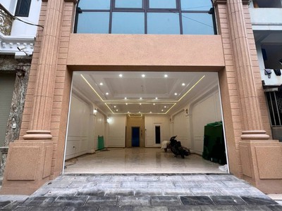 Bán nhà ngọc thụy kinh doanh văn phòng 115m, mặt tiền 7m, giá 36 tỷ 680 triệu, đường 25m 2