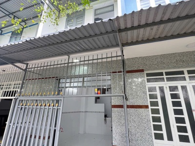 Đúng 850 triệu sổ hữu nhà 4x18m, sổ riêng 1
