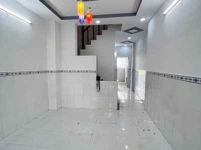 Đúng 850 triệu sổ hữu nhà 4x18m, sổ riêng 2