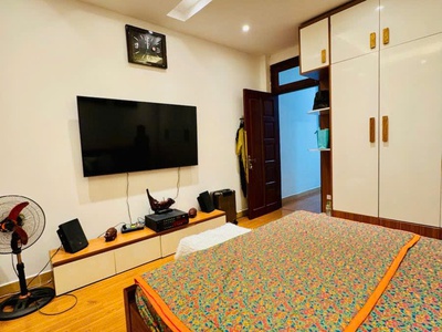  bán nhà trần cung   56m    4 tầng   2 mặt thoáng   giá 10.5 tỷ   cách phạm văn đồng 50m 2