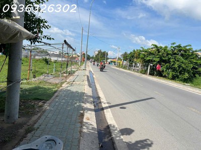 Đất ở  mặt tiền kênh tiêu xuân thới đông hóc môn 1000m2 0
