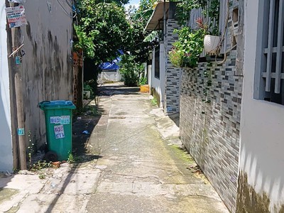 Nhà 2 tầng  sát khu công nghệ cao ngay man thiện trung tâm phố ẩm thực. thiết kế hiện đại, nhỉnh 3 4