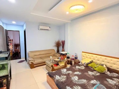 Chủ xoắn bán căn góc hxt, 65m2 x6 tầng đẹp ở ngay, vị trí kd đỉnh, 1