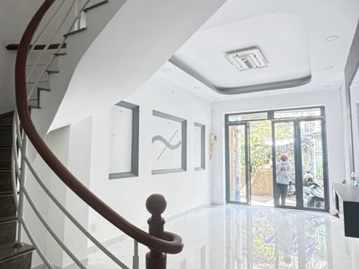 Bán nhà Nguyễn Biểu Q5 - 4PN hẻm 3m - cách MT chỉ 20m - giá 8,9 tỷ 3