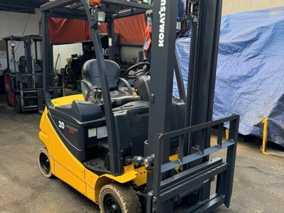 Bán Hoặc Cho Thuê Xe Nâng Điện Komatsu 2 Tấn 4