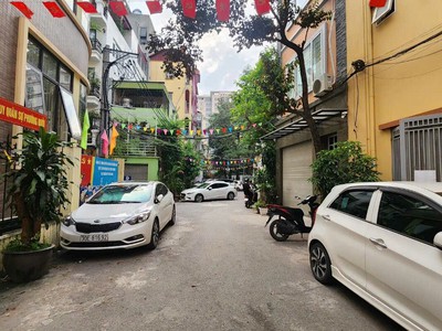 Trung tâm Ba Đình 6 tầng thang máy x Mặt tiền 5M - Ô tô đỗ cửa - Gara ô tô - 2 mặt ngõ - Full nội th 0
