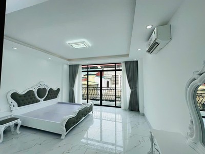 Trung tâm Ba Đình 6 tầng thang máy x Mặt tiền 5M - Ô tô đỗ cửa - Gara ô tô - 2 mặt ngõ - Full nội th 2