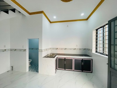 Chủ gửi bán nhanh nhà Đường Tập Đoàn 10, giá chỉ 620 triệu, cơ hội sở hữu ngay 2