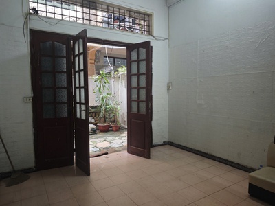 Cho thuê nhà riêng 2 tầng ngõ 310 Nghi Tàm, Tây Hồ, HN 0