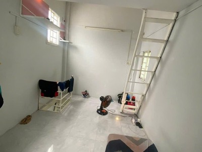 Bán nhà gần mặt tiền hòa bình, p5, quận 11   3 tầng, chỉ hơn 1 tỷ, sổ riêng. 0
