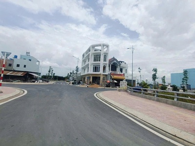 Chính chủ bán đất phường 6 Tân An, sát Aeon Mall, 1tỷ7, SHR, 110m2 0