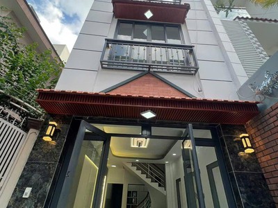 Chỉ 8tỷ hơn vị trí đẹp nhà mới bao đẹp,sang trọng 4 tầng ngay trần hưng đạo nguyễn biểu 0