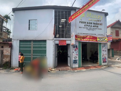 Cho thuê nhà đất 380m2   trung tâm khu công nghiệp song khê - nội hoàng. cụm kcn đình trám, quang 0