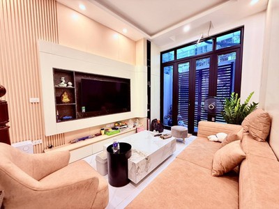 Bán nhà phân lô định công, ô tô đỗ cửa, dtsd 47m2, giá 7.6 tỷ 1
