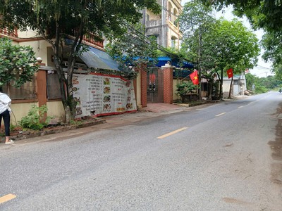 Mặt tiền 4m vuông vắn chỉ 2.x tỷ - vài bước chân là trường học 1