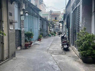 Hot, cần bán gấp nhà hxh âu dương lân  p3, q8  dt:42m2  4 x 11m  2t,2pn,2wc chỉ 4.66 tỷ 0