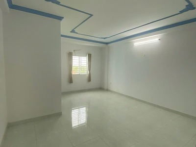 Bán siêu phẩm 5 tầng   kdc phong phú cạnh q.8   dt khủng 100m2   chỉ nhỉnh 8 tỷ. dòng tiền 16tr/th 2