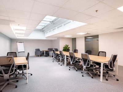Hoa hậu cầu giấy, bán tòa căn góc 8 tầng, 200m2, chỉ 149 tỷ, phố dịch vọng hậu 4