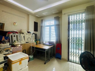 Nhà gò vấp 50m2, xe hơi ngủ nhà, ngang hơn 4m, 4pn, thương lượng mạnh 4