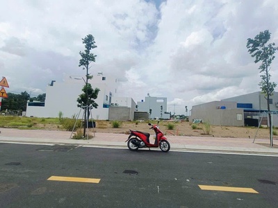 Chính chủ bán đất phường 6 Tân An, sát Aeon Mall, 1tỷ7, SHR, 110m2 1