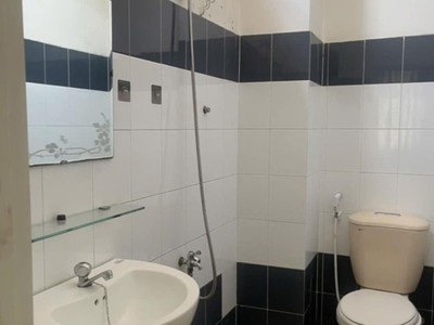 Bán nhà mặt phố q.9, 55m , 3 tầng, 4pn, 5.9 tỷ, sổ hồng 4