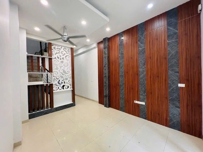 Cho thuê nhà ngõ định công hạ, 33 m2 4 tầng, 3 ngủ, 3 vệ sinh, ở  nhóm 7 người, 11 triệu 2