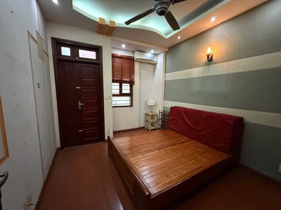 Cho thuê nhà ngõ 850 láng, 5 tầng x 45m2, mt5m, 7 ngủ, 20 triệu ở nhóm,  chdv... 4
