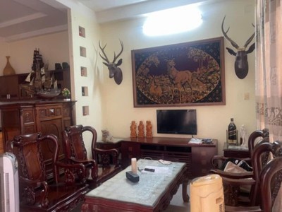 Bán nhà mặt phố q.9, 55m , 3 tầng, 4pn, 5.9 tỷ, sổ hồng 1