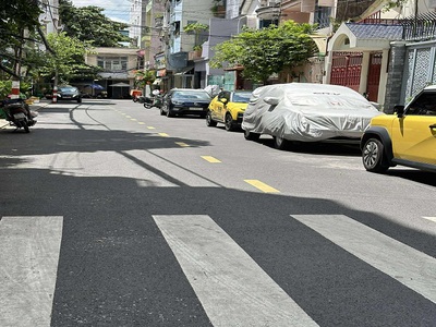 Chỉ nhỉnh 14 tỷ, có ngay nhà hẻm 8m cộng hoà, p12, tân bình, 93m2, 3 tầng, mới ở ngay 4
