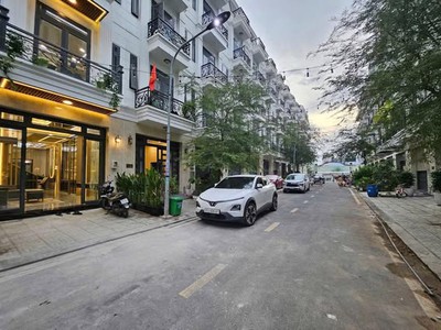 Hot  trợ giá siêu phẩm kdc bảo ngọc tl44 6pn7wc, ô tô quay đầu  giá 6,25tỷ 1