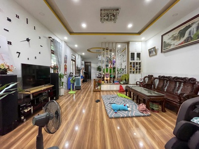 Ngang. dài quá đẹp mà giá lại ổn định. bán nhà đẹp mộng mơ hòn nghê, vĩnh ngọc, phường tây nha 2