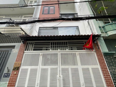 Nhà c4 - hxh gần mt - bùi đình túy - 40m2 - ngang 4.7m - xây  5 tầng- a4 - chỉ 5 tỷ nhỉnh 1