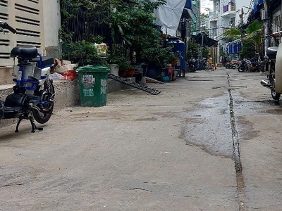 Hẻm xe hơi ngủ trong nhà   nhà 2 tầng kiên cố   ngay chợ bình trị đông   nhỉnh 3.9 tỷ 2