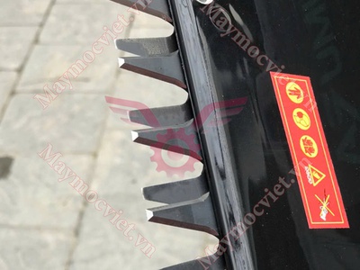 Máy hái chè ắc quy 23 răng giá rẻ 1