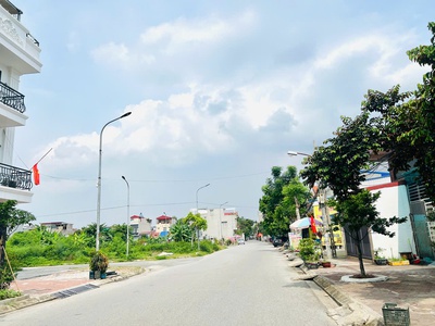 Bán Đất Mặt Đường Phân Lô Trương Văn Lực   Đống Chuối, Hồng Bàng   100m , Đường 15m, 5,1ty 3