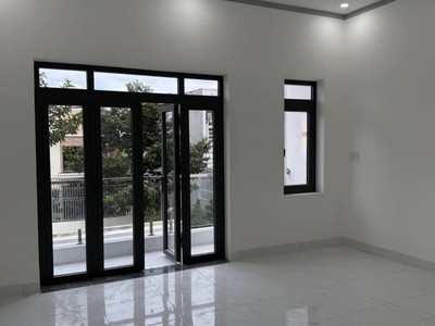 Chính chủ bán nhà 1 lầu   82m    đường Nguyễn Kim Công, P.4, Tân An   SHR   Giá chỉ 2 tỷ 0