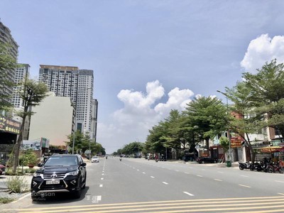 Bán nhà mt đường bát nàn, q2. ngay trung tâm hành chính,ngang lớn 9m. giá chỉ nhỉnh 26 tỷ 0