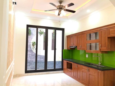 Nhà mới cạnh nhổn, ô tô đỗ cửa 4 ngủ, giá 6.x tỷ 3